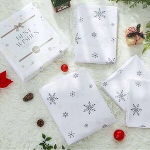 COTTEBED All Season Gray Snowflakes on White, 4-piece Bedding Set, Size Full